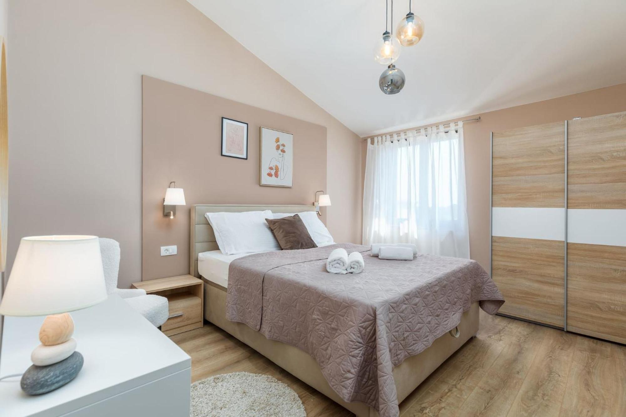 Marceta - Apartments & Rooms With Swimming Pool فاجانا المظهر الخارجي الصورة